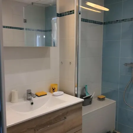 Simone * Carqueiranne