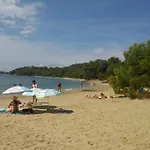 Simone