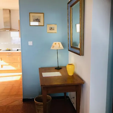 Simone كاركيران